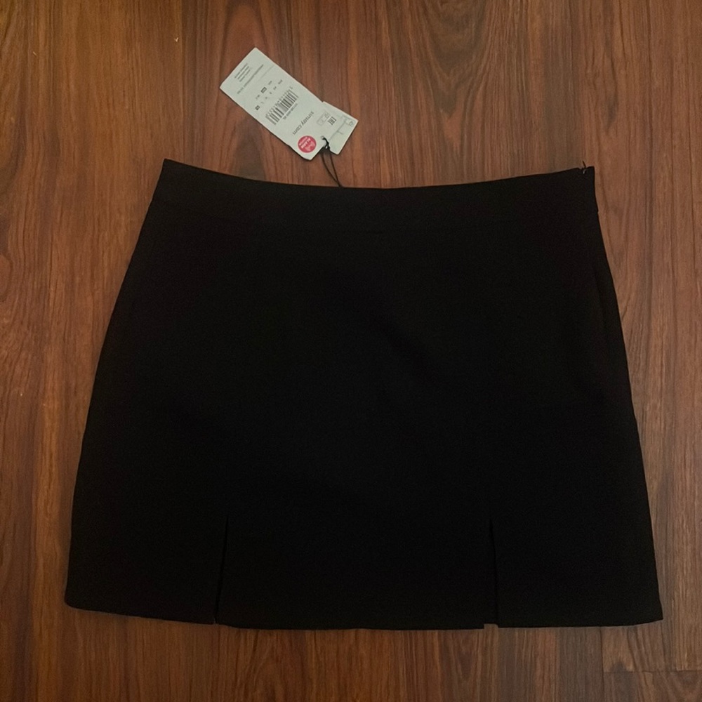 Sinsay black skirt with two slits size xl
